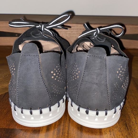 Eric Michael Annie Walking Shoe / Black - Picture 7 of 8